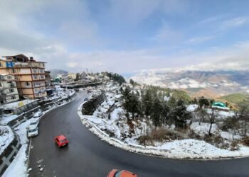 ਈ-ਪਾਸ ਦੀ ਸ਼ਰਤ ਖਤਮ ਹੁੰਦਿਆਂ ਹੀ ਪਹਾੜਾਂ ਵੱਲ ਜਨ ਸੈਲਾਬ, ਹਿਮਾਚਲ ‘ਚ ਭਾਰੀ ਟ੍ਰੈਫਿਕ ਜਾਮ