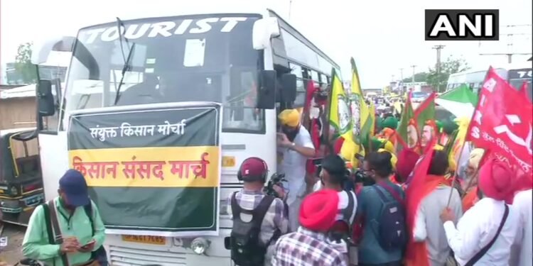 ਕਿਸਾਨਾਂ ਵੱਲੋਂ ਦਿੱਲੀ ਵੱਲ ਕੂਚ, ਸਰਕਾਰ ਨੇ ਸੁਰੱਖਿਆ ਵਧਾਈ |