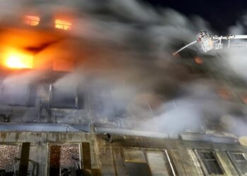 ਢਾਕਾ ਚ’ ਜੂਸ ਫੈਕਟਰੀ ਵਿੱਚ ਅੱਗ ਲੱਗੀ