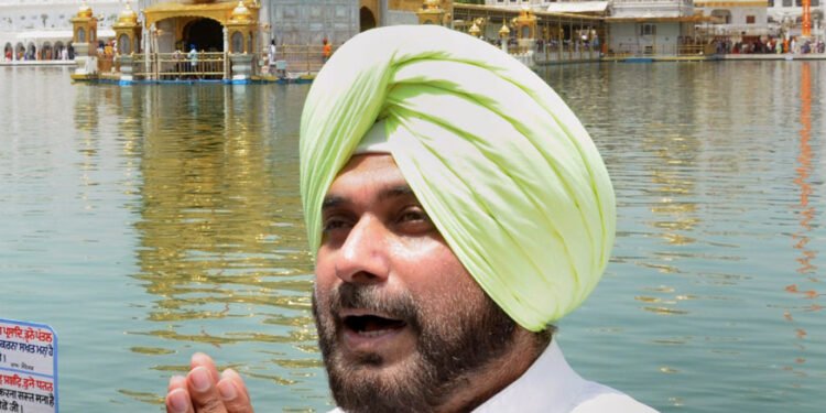 ਨਵੇਂ ਪ੍ਰਧਾਨ ਨਵਜੋਤ ਸਿੱਧੂ ਅੱਜ ਸ੍ਰੀ ਦਰਬਾਰ ਸਾਹਿਬ ਵਿਖੇ ਹੋਣਗੇ ਨਤਮਸਤਕ |