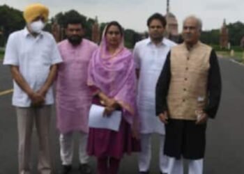 ਕਿਸਾਨੀ ਮੁੱਦੇ ਨੂੰ ਲੈਕੇ ਰਾਸ਼ਟਰਪਤੀ ਨੂੰ ਮਿਲਣ ਪੁੱਜਾ 4 ਪਾਰਟੀਆਂ ਦਾ ਵਫਦ।