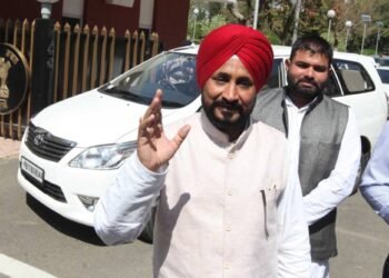 ਚਰਨਜੀਤ ਸਿੰਘ ਚੰਨੀ ਬਣੇ ਪੰਜਾਬ ਦੇ ਨਵੇਂ ਮੁੱਖ ਮੰਤਰੀ, ਅੱਜ 11 ਵਜੇ ਚੁੱਕਣਗੇ ਸਹੁੰ |