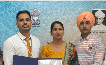 ਰਾਸ਼ਟਰਪਤੀ ਵਲੋਂ ਖਮਾਣੋਂ ਦਾ ਜਗਤਾਰ ਸਿੰਘ ਮਨੈਲਾ ਸਨਮਾਨਿਤ |