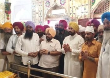 ਗੁਰਦੁਆਰਾ ਸ੍ਰੀ ਕਤਲਗੜ੍ਹ ਸਾਹਿਬ ਵਿਖੇ ਨਤਮਸਤਕ ਹੋਏ ਮੁੱਖ ਮੰਤਰੀ ਚੰਨੀ |