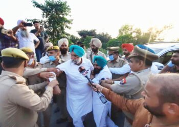 ਲਖੀਮਪੁਰ ਖੀਰੀ ਜਾਂਦਿਆਂ ਉਪ-ਮੁੱਖ ਮੰਤਰੀ ਰੰਧਾਵਾ ਤੇ ਵਿਧਾਇਕਾਂ ਨੂੰ ਹਿਰਾਸਤ ‘ਚ ਲਿਆ