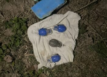 ਗੁਰਦਾਸਪੁਰ ‘ਚ ਬੀਤੀ ਰਾਤ 4 ਹੈਂਡ ਗ੍ਰਨੇਡ ਅਤੇ ਟਿਫਨ ਬੰਬ ਮਿਲਿਆ |