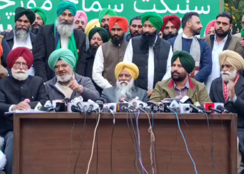 ਸਿੱਧੂਪੁਰ ਤੇ ਉਗਰਾਹਾਂ ਨੇ ਕਿਸਾਨਾਂ ਦੇ ਸਿਆਸਤ ’ਚ ਨਿਤਰਣ ਦੇ ਫ਼ੈਸਲੇ ਤੋਂ ਕਿਨਾਰਾ ਕੀਤਾ |