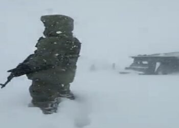 ਬਰਫੀਲੇ ਤੂਫਾਨ ‘ਚ ਫੌਜ ਦੀ ਗਸ਼ਤ ਟੀਮ ਲਾਪਤਾ, ਇਸ ਖੇਤਰ ‘ਚ ਤਲਾਸ਼ੀ ਮੁਹਿੰਮ ਜਾਰੀ |