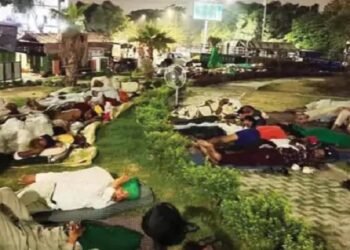 ਅੱਜ ਚੰਡੀਗੜ੍ਹ ਕੂਚ ਕਰਨਗੇ ਕਿਸਾਨ, ਕਿਸਾਨਾਂ ਨੇ ਚੰਡੀਗੜ੍ਹ-ਮੋਹਾਲੀ ਬਾਰਡਰ ‘ਤੇ ਕੱਟੀ ਰਾਤ |