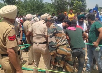 ਹੁਸ਼ਿਆਰਪੁਰ ਬੋਰਵੈੱਲ ਮਾਮਲਾ : ਖੇਤ ਮਾਲਕ ਕਿਸਾਨ ‘ਤੇ FIR ਦਰਜ |