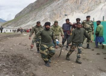 ਅਮਰਨਾਥ ‘ਚ ਤਬਾਹੀ : 40 ਦੇ ਕਰੀਬ ਲਾਪਤਾ, 15 ਸ਼ਰਧਾਲੂਆਂ ਦੀ ਮੌਤ |