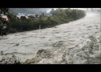 ਰਾਵੀ ਦਰਿਆ ‘ਚ ਪਾਣੀ ਦਾ ਪੱਧਰ ਵਧਿਆ, ਪ੍ਰਸ਼ਾਸਨ ਵੱਲੋਂ ਅਲਰਟ ਜਾਰੀ