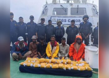 200 ਕਰੋੜ ਦੀ ਹੈਰੋਇਨ ਮਾਮਲਾ: ਗੁਜਰਾਤ ATS ਨੇ ਕੀਤਾ ਦਾਅਵਾ, ਪੰਜਾਬ ਨਾਲ ਜੁੜੇ ਤਾਰ |