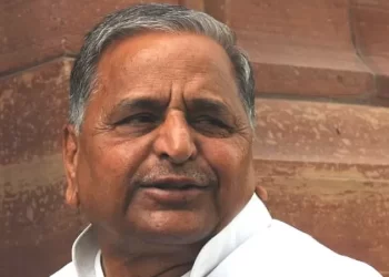 ਮੁਲਾਇਮ ਸਿੰਘ ਯਾਦਵ ਦਾ ਦੇਹਾਂਤ : ਜਦੋਂ ਕਾਮਰੇਡਾਂ ਨਾਲੋਂ ਸਾਂਝ ਤੋੜ ਕੇ ਸਮਾਜਵਾਦੀ ਆਗੂ ਨੇ ਮਨਮੋਹਨ ਸਿੰਘ ਦੀ ਸਰਕਾਰ ਬਚਾਈ