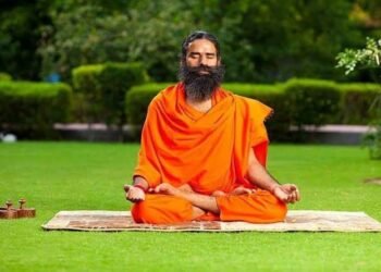 ‘ਔਰਤਾਂ ਕੁਝ ਵੀ ਨਾ ਪਹਿਨਣ ‘ਤੇ ਵੀ ਚੰਗੀਆਂ ਲੱਗਦੀਆਂ ਹਨ’.. ਬਾਬਾ ਰਾਮਦੇਵ ਦਾ ਵਿਵਾਦਤ ਬਿਆਨ, ਭਖਿਆ ਮਾਹੌਲ!