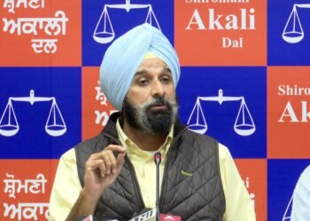 ਪੰਜਾਬ ਸਰਕਾਰ ਲਈ ਗਲੇ ਦੀ ਹੱਡੀ ਬਣਿਆ ਗੰਨ ਕਲਚਰ ‘ਤੇ ਸ਼ਿਕੰਜਾ, ਹੁਣ ਲੀਡਰਾਂ ‘ਤੇ ਹੋਊ ਪਰਚਾ ਦਰਜ!