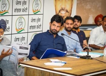 ਵਿਵਾਦਾਂ ‘ਚ ਅੰਮ੍ਰਿਤਪਾਲ ਸਿੰਘ, ਹਥਿਆਰਾਂ ਸਮੇਤ ਤਸਵੀਰ ਵਾਇਰਲ, ਰਾਜਾ ਵੜਿੰਗ ਨੇ ਆਖੀ ਵੱਡੀ ਗੱਲ