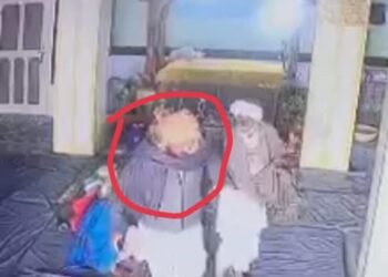 ਗੁਰਦੁਆਰਾ ਸਾਹਿਬ ’ਚ ਜੁੱਤੀਆਂ ਸਮੇਤ ਦਾਖ਼ਲ ਹੋਇਆ ਸ਼ਰਾਬੀ, ਕੀਤੀ ਬੇਅਦਬੀ