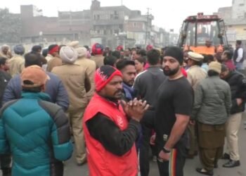 ਲਤੀਫ਼ਪੁਰਾ ਤੋਂ ਬਾਅਦ ਹੁਣ ਲੁਧਿਆਣਾ ‘ਚ ਚੱਲਿਆ ਪੀਲਾ ਪੰਜਾ, ਸਥਿਤੀ ਤਣਾਅਪੂਰਨ