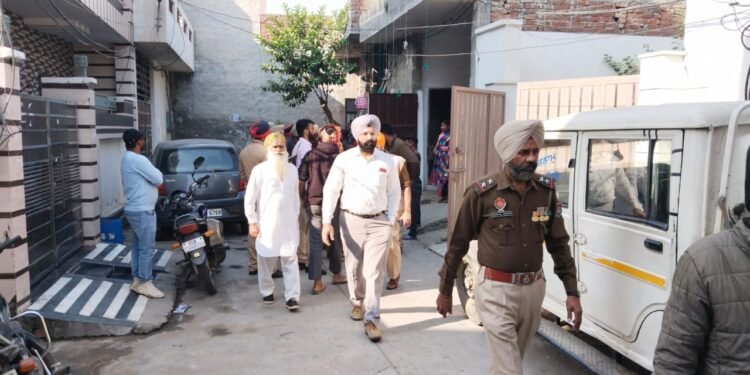 ਵੱਡੀ ਖ਼ਬਰ: ਅੰਮ੍ਰਿਤਸਰ ‘ਚ ਪੁਲਿਸ ਤੇ ਗੈਂਗਸਟਰਾਂ ਵਿਚਾਲੇ ਜ਼ਬਰਦਸਤ ਮੁਕਾਬਲਾ, ਚੱਲੀਆਂ ਤਾੜ-ਤਾੜ ਗੋਲੀਆਂ!