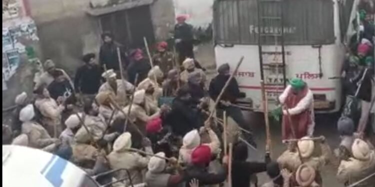 ਸ਼ਰਾਬ ਫੈਕਟਰੀ ਧਰਨਾ ਦੌਰਾਨ ਮਾਹੌਲ ਤਣਾਅਪੂਰਨ, ਕਿਸਾਨਾਂ ਤੇ ਪੁਲਿਸ ਵਿਚਾਲੇ ਹੋਈ ਜ਼ਬਰਦਸਤ ਝੜਪ