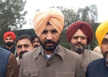 ਪੰਨੂ ਦੇ ਗਲ ਛਿੱਤਰਾਂ ਦਾ ਹਾਰ ਪਾਓ! ਮਿਲੇਗਾ ਇੱਕ ਲੱਖ ਡਾਲਰ ਦਾ ਇਨਾਮ, ਰਾਜਾ ਵੜਿੰਗ ਦਾ ਵੱਡਾ ਐਲਾਨ