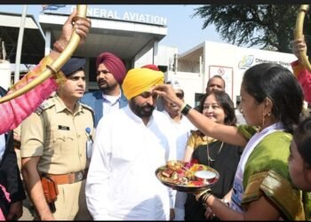 ਮੁੰਬਈ ‘ਚ ਉਦਯੋਗਪਤੀਆਂ ਨਾਲ ਮੀਟਿੰਗ ਕਰਨੇ ਮੁੱਖ ਮੰਤਰੀ ਮਾਨ, ਸੂਬੇ ‘ਚ ਉਦਯੋਗ ਖੋਲ੍ਹਣ ਦਾ ਦੇਣਗੇ ਸੱਦਾ