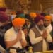ਸ੍ਰੀ ਦਰਬਾਰ ਸਾਹਿਬ ਨਤਮਸਤਕ ਹੋਏ ਰਾਹੁਲ ਗਾਂਧੀ, ਸਜਾਈ ਦਸਤਾਰ