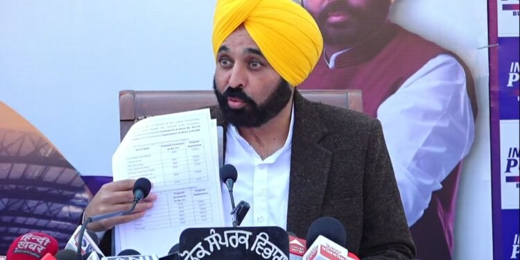 CM ਮਾਨ ਦਾ ਚੰਡੀਗੜ੍ਹ ‘ਚ ਅਹਿਮ ਪ੍ਰੈੱਸ ਵਾਰਤਾ, Invest Punjab ਨੂੰ ਲੈਕੇ ਖ਼ਾਸ ਗੱਲਾਂ ਕੀਤੀਆਂ ਸਾਂਝੀਆਂ