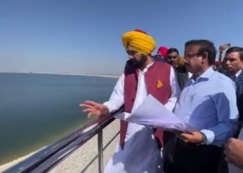 ਪੰਜਾਬ ਦੇ ਸਿੰਚਾਈ ਅਫ਼ਸਰਾਂ ਨਾਲ ਤੇਲੰਗਾਨਾ ਪਹੁੰਚੇ ਸੀ.ਐਮ. ਮਾਨ, ਡੈਮ ਦਾ ਕੀਤਾ ਨਿਰੀਖਣ