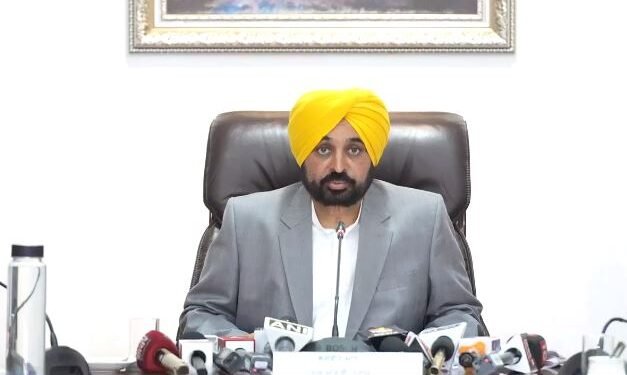 ਪੰਜਾਬ ਮੰਤਰੀ ਮੰਡਲ ਦੀ ਮੀਟਿੰਗ: ਮੁੱਖ ਮੰਤਰੀ ਨੇ ਸੁਣਾਏ ਫੈਸਲੇ, ਕੱਚੇ ਮੁਲਾਜ਼ਮ ਹੋਏ ਪੱਕੇ