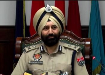 ਅੰਮ੍ਰਿਤਪਾਲ ਪਿੱਛੇ ਹੱਥ-ਧੋ ਕੇ ਪਈ ਪੁਲਿਸ, LOC ਤੇ NBW ਕੀਤਾ ਜਾਰੀ