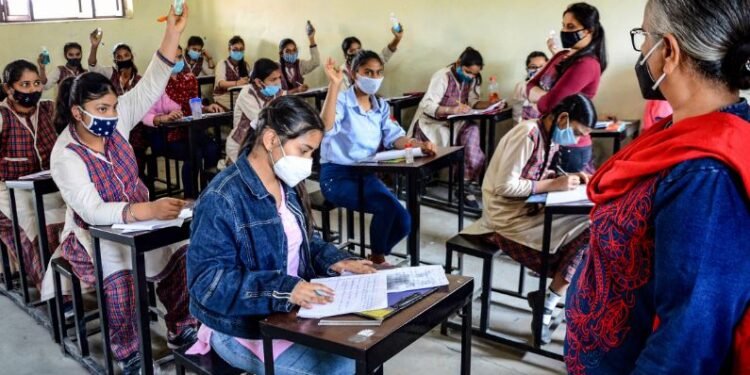 ਸਕੂਲਾਂ ਅਤੇ ਵਿਦਿਆਰਥੀਆਂ ਦੀ ਸੁਰੱਖਿਆਂ ਨੂੰ ਯਕੀਨੀ ਬਣਾਉਣ ਲਈ ਪੰਜਾਬ ਦੀ ਮਾਨ ਸਰਕਾਰ ਦਾ ਵੱਡਾ ਕਦਮ