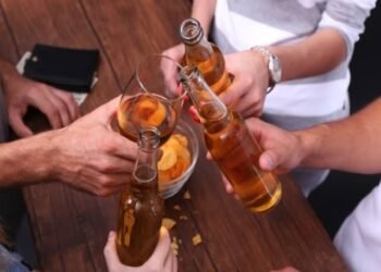 ਸ਼ਰਾਬ ਪੀਣ ਵਾਲਿਆਂ ਲਈ ਵੱਡੀ ਖ਼ਬਰ, ਨਵੀਂ ਸ਼ਰਾਬ ਪਾਲਿਸੀ ਨਾਲ ਵਧਣਗੇ ਰੇਟ !