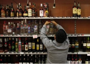 ਹੁਣ ਦੁਕਾਨਾਂ ‘ਤੇ ਮਿਲੇਗੀ ਸ਼ਰਾਬ, ਪੰਜਾਬ ਸਰਕਾਰ ਦਾ ਨਵੀਂ ਆਬਕਾਰੀ ਨੀਤੀ ’ਚ ਵੱਡਾ ਐਲਾਨ