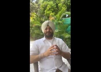 ਕਾਂਗਰਸੀ ਐਮ.ਪੀ. ਰਵਨੀਤ ਬਿੱਟੂ ਦਾ ਜਥੇਦਾਰ ਨੂੰ ਸਵਾਲ, ਅੰਮ੍ਰਿਤਪਾਲ ਦੀ ਪਤਨੀ ਦੇ ਹੱਕ ‘ਚ ਬੋਲਣ ‘ਤੇ ਛਿੜਿਆ ਵਿਵਾਦ