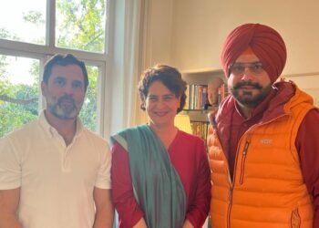 ਜੇਲ੍ਹ ‘ਚੋਂ ਰਿਹਾਅ ਹੋਣ ਮਗਰੋਂ ਪੰਜਾਬ ਕਾਂਗਰਸ ਦੇ ਸਾਬਕਾ ਪ੍ਰਧਾਨ ਨਵਜੋਤ ਸਿੱਧੂ ਨੇ ਰਾਹੁਲ ਤੇ ਪ੍ਰਿਯੰਕਾ ਗਾਂਧੀ ਨਾਲ ਕੀਤੀ ਮੁਲਾਕਾਤ
