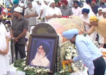 ਭਲਕੇ ਹੋਵੇਗਾ ਸਾਬਕਾ ਮੁੱਖ ਮੰਤਰੀ ਦਾ ਅੰਤਿਮ ਸੰਸਕਾਰ, ਚੰਡੀਗੜ੍ਹ ਤੋਂ ਪਿੰਡ ਬਾਦਲ ਤੱਕ ਕੱਢੀ ਜਾਵੇਗੀ ਅੰਤਿਮ ਯਾਤਰਾ