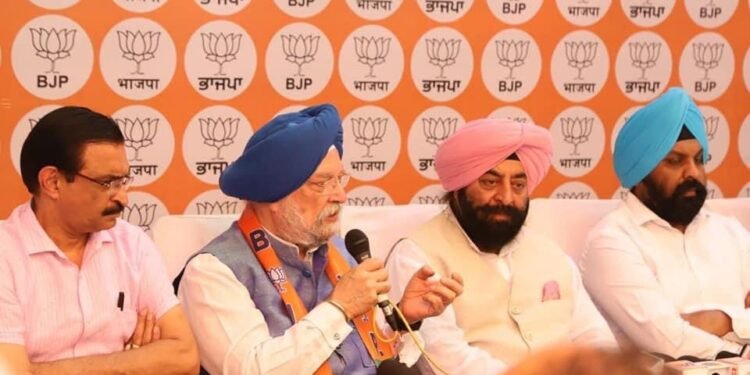 ਭਾਜਪਾ-ਅਕਾਲੀ ਦਲ ਗਠਜੋੜ ਦੀਆਂ ਚਰਚਾਵਾਂ? ਕੇਂਦਰੀ ਮੰਤਰੀ ਨੇ ਦੂਰ ਕੀਤੀ ਗਲਤਫਹਿਮੀ