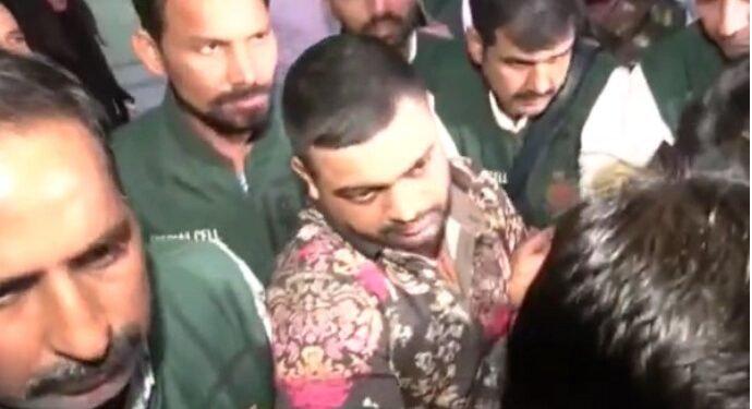 ਮੈਕਸੀਕੋ ’ਚ ਗ੍ਰਿਫ਼ਤਾਰ ਕੀਤਾ ਗੈਂਗਸਟਰ ਦੀਪਕ ‘ਬਾਕਸਰ’ ਪਹੁੰਚਿਆ ਭਾਰਤ