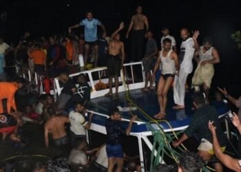 ਕੇਰਲ ਦੇ ਥੂਵਲਥੀਰਮ ਬੀਚ ਨੇੜੇ ਪਲਟੀ ਕਿਸ਼ਤੀ, ਤਕਰੀਬਨ 22 ਲੋਕਾਂ ਦੀ ਹੋਈ ਮੌਤ