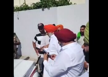 ਜਲੰਧਰ ਜ਼ਿਮਣੀ ਚੋਣ: ਆਪਸ ‘ਚ ਭਿੜੇ ‘ਆਪ’ ਅਤੇ ਕਾਂਗਰਸੀ ਵਰਕਰ, ਗਰਮਾਇਆ ਮਾਹੌਲ