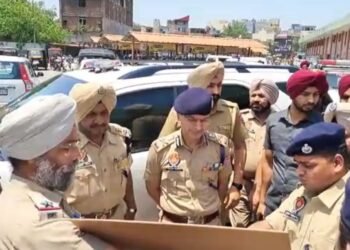 ਜਲੰਧਰ ਲੋਕ ਸਭਾ ਜ਼ਿਮਣੀ ਚੋਣ: ਪੱਬਾ ਭਾਰ ਹੋਈ ਪੁਲਿਸ, ਚੈਕਿੰਗ ਲਈ ਖ਼ੁਦ ਬੱਸ ਸਟੈਂਡ ਪਹੁੰਚੇ DGP ਪੰਜਾਬ