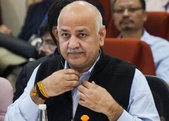 “ਜੇਕਰ ਹਰ ਗਰੀਬ ਦਾ ਬੱਚਾ ਪੜ੍ਹ ਗਿਆ ਤਾਂ ਚੌਥੀ ਪਾਸ ਰਾਜਾ ਦਾ ਰਾਜਮਹਿਲ.. ਤਿਹਾੜ ਜੇਲ੍ਹ ‘ਚੋਂ ਆਈ ਮਨੀਸ਼ ਸਿਸੋਦੀਆ ਦੀ ਚਿੱਠੀ