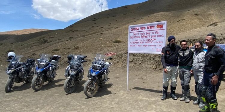 ਬਿਕਰਮ ਸਿੰਘ ਮਜੀਠੀਆ ਦਾ ਨਵਾਂ ਰੂਪ, ਪੰਜਾਬ ਤੋਂ ਦੁਨੀਆ ਦੀ ਸਭ ਤੋਂ ਉੱਚੀ ਜਗ੍ਹਾ ‘ਤੇ ਪਹੁੰਚੇ