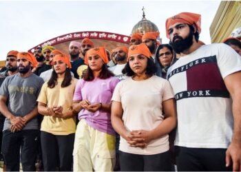 ਬ੍ਰਿਜ ਭੂਸ਼ਣ ਦੀ ਗ੍ਰਿਫ਼ਤਾਰੀ ਦੀ ਮੰਗ ਨੂੰ ਲੈ ਕੇ ਪਹਿਲਵਾਨਾਂ ਨੇ ਬੰਗਲਾ ਸਾਹਿਬ ਗੁਰਦੁਆਰੇ ਤੱਕ ਕੱਢਿਆ ਮਾਰਚ