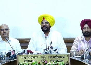 ਸਰਕਾਰ ਦੇ ਨਿਸ਼ਾਨੇ ‘ਤੇ ਸੁਖਬੀਰ ਬਾਦਲ ਦਾ ਸੁੱਖ ਵਿਲਾਸ, ਮੰਤਰੀ ਧਾਲੀਵਾਲ ਨੇ ਦਿੱਤਾ ਸੰਕੇਤ