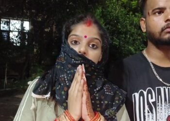 ਜਲੰਧਰ ‘ਚ ਪ੍ਰੇਮ ਵਿਆਹ ਕਰਵਾਉਣ ਵਾਲੇ ਜੋੜੇ ‘ਤੇ ਹਮਲਾ: ਕੁੜੀ ਦੇ ਭਰਾ ਨੇ ਸੱਸ ਤੇ ਪਤੀ ਦੀ ਸ਼ਰੇਆਮ ਗਲੀ ‘ਚ ਕੀਤੀ ਕੁੱਟਮਾਰ