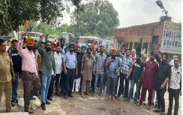 ਪੰਜਾਬ ਰੋਡਵੇਜ਼-ਪਨਬਸ ਯੂਨੀਅਨ ਦੀ ਚੇਤਾਵਨੀ: ਕਿਹਾ- 14 ਸਤੰਬਰ ਨੂੰ ਸੀਐਮ ਭਗਵੰਤ ਮਾਨ ਮੀਟਿੰਗ ਤੋਂ ਭੱਜੇ ਤਾਂ ਹੋਵੇਗਾ ਚੱਕਾ ਜਾਮ