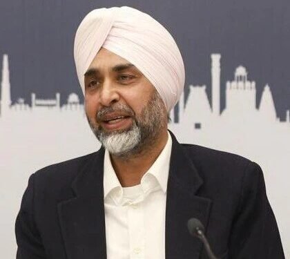 ਮਨਪ੍ਰੀਤ ਬਾਦਲ ਦਾ ਦਿੱਲੀ ‘ਚ ਟਿਕਾਣਾ ਮਿਲਿਆ: ਵਿਜੀਲੈਂਸ ਟੀਮ ਗ੍ਰਿਫਤਾਰੀ ਲਈ ਰਵਾਨਾ